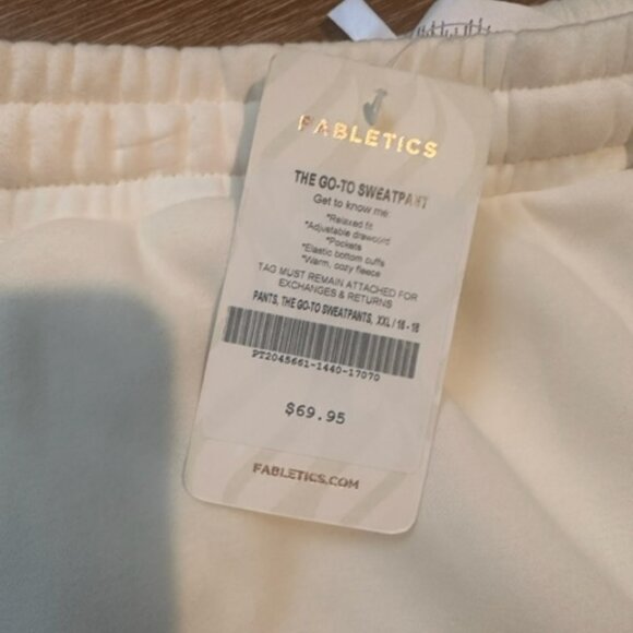 Fabletics Fleece Go-To Sweatpant Oatmeal Heather - Picture 4 of 7